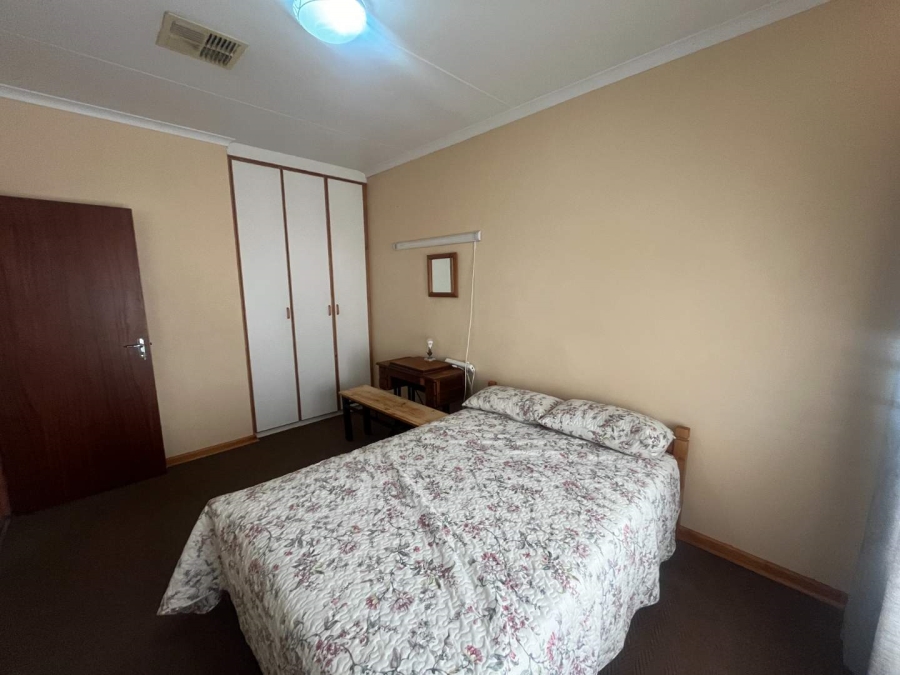 5 Bedroom Property for Sale in Upington Northern Cape